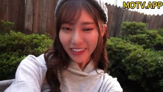年轻夫妇沉迷于与继妹的热辣性爱